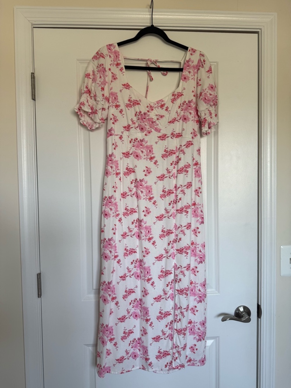 Francesca's Collections White Midi Dress with Pink Floral Print